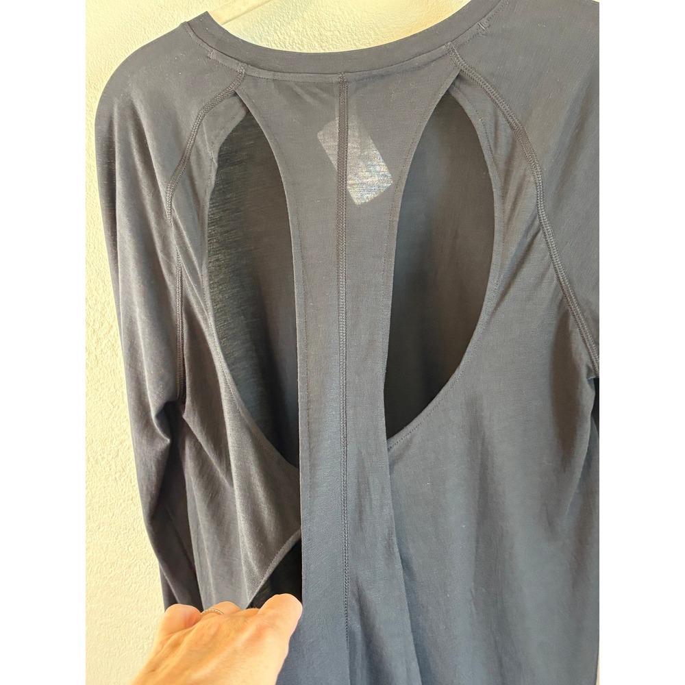 NEW Under Armour Black Open Back Long Sleeve Training Top Women's Large‎ - Picture 3 of 6